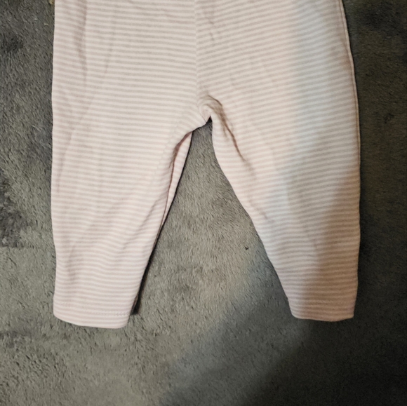 9 months Old Pink Infant Leggings - Picture 2 of 3